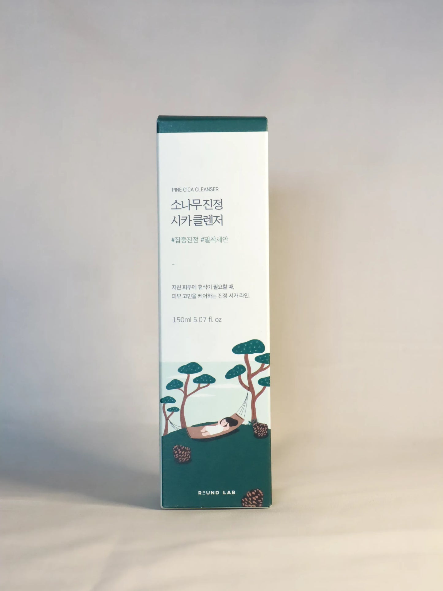 Round Lab Pine Calming Cica Cleanser